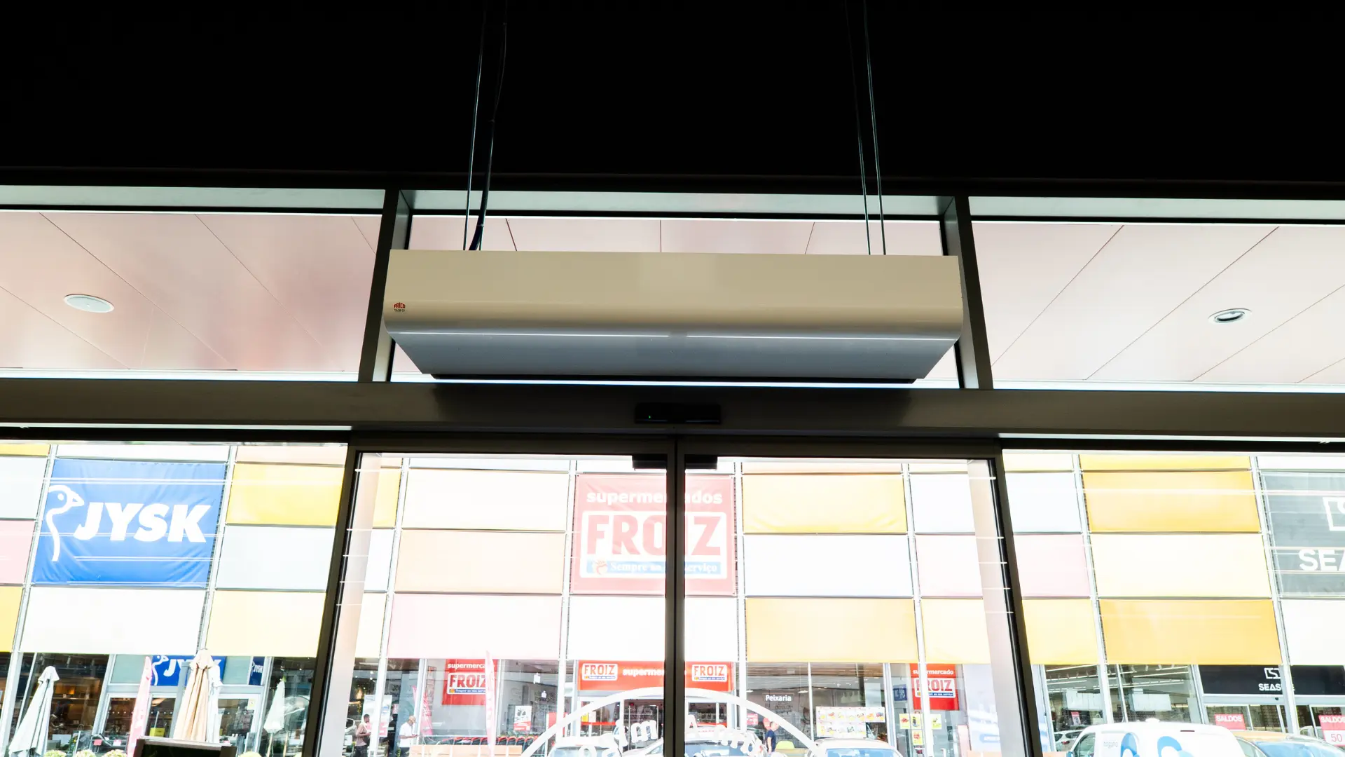 Tiendanimal e Proac - Serviços de Ar Condicionado